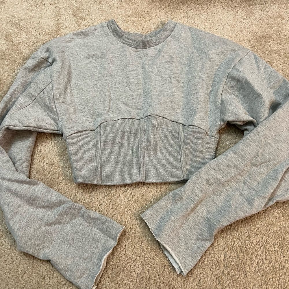 Urban Outfitters Heather Gray Cropped, Ribbed Sweatshirt